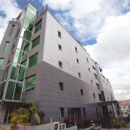 Phoenicia Suites Wupa Extérieur photo