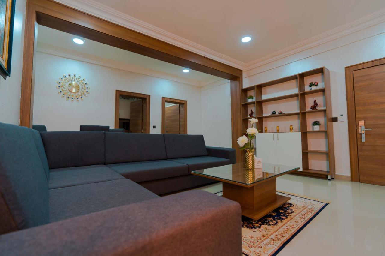 Phoenicia Suites Wupa Extérieur photo